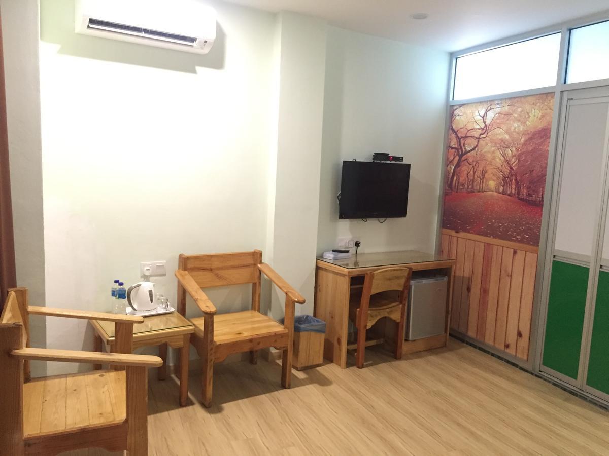 Semerah Garden Hotel Pontian Kecil Exterior foto